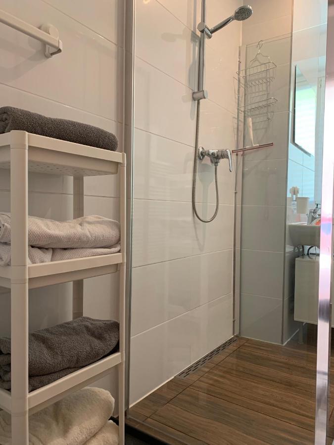 Apartment Moderne Fuer 5 Gaeste In *